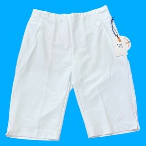 Tail White Label Shorts Clean Front Pieced BK Waist Size 4 Chalk White UPF50 NWT